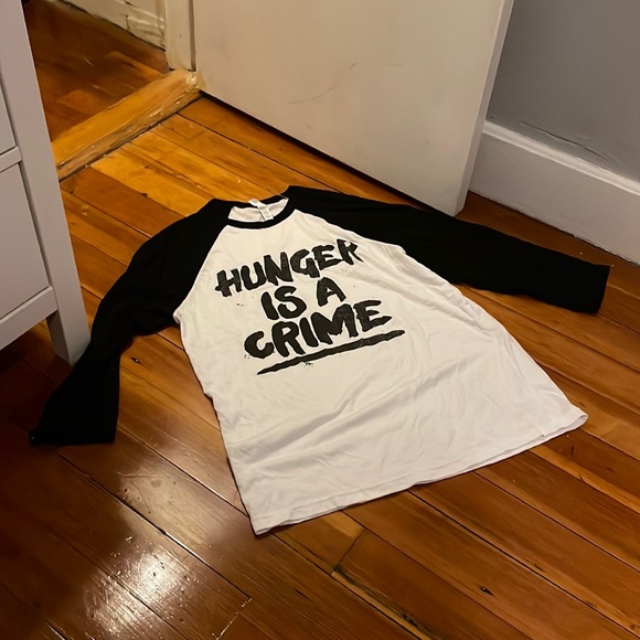 RARE “Hunger Is A Crime” Baseball-Style Shirt! Tom Morello Signature On Back! - Picture 2 of 4